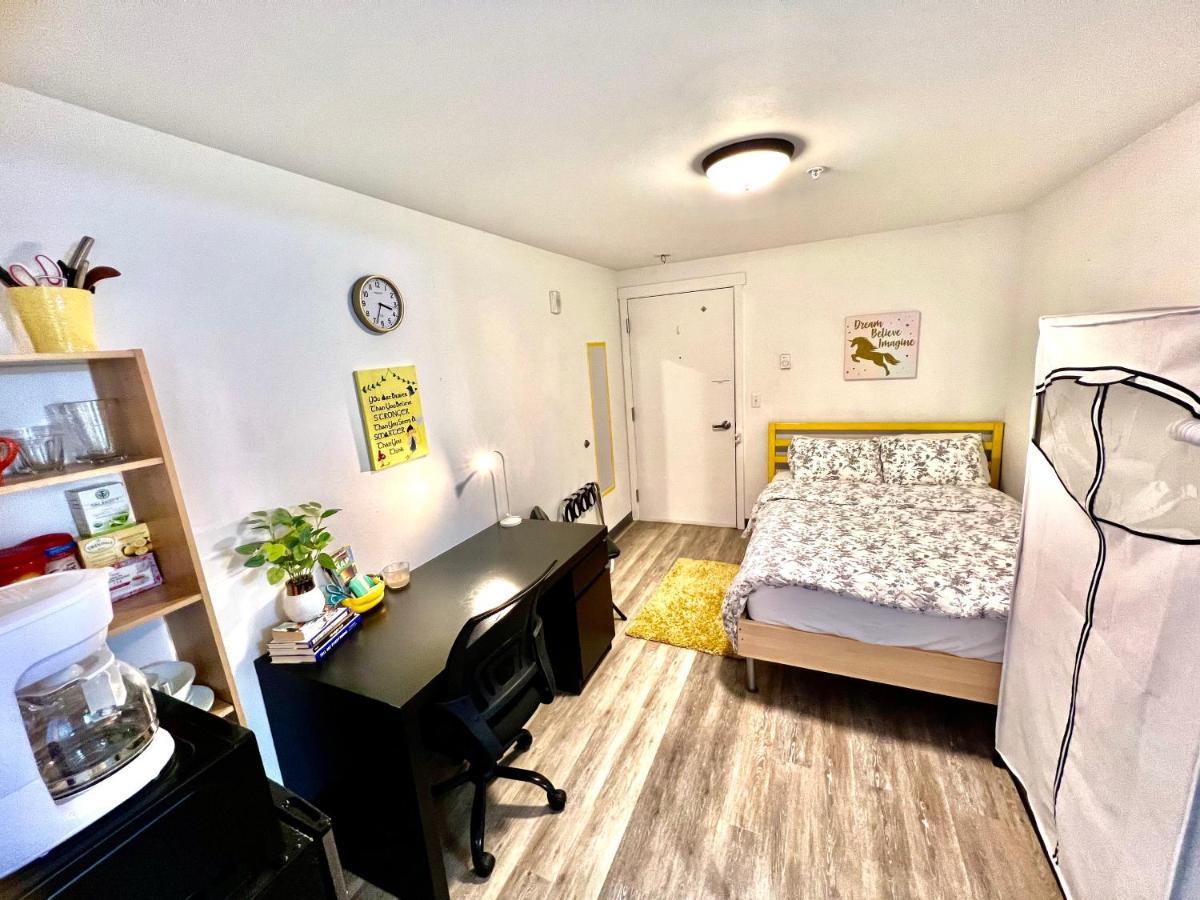 Micro Studio Apartment 10 Minutes Walk To University Of Washington Сиэтл Экстерьер фото