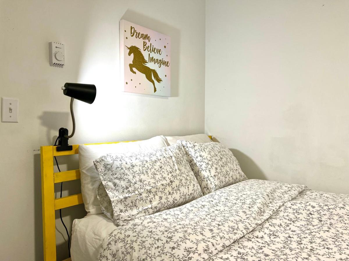 Micro Studio Apartment 10 Minutes Walk To University Of Washington Сиэтл Экстерьер фото