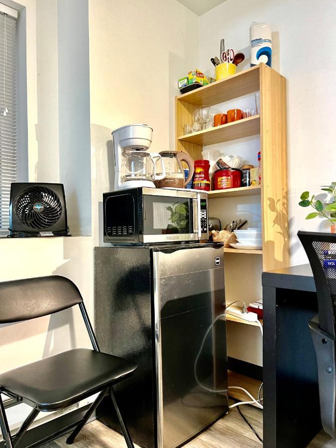 Micro Studio Apartment 10 Minutes Walk To University Of Washington Сиэтл Экстерьер фото