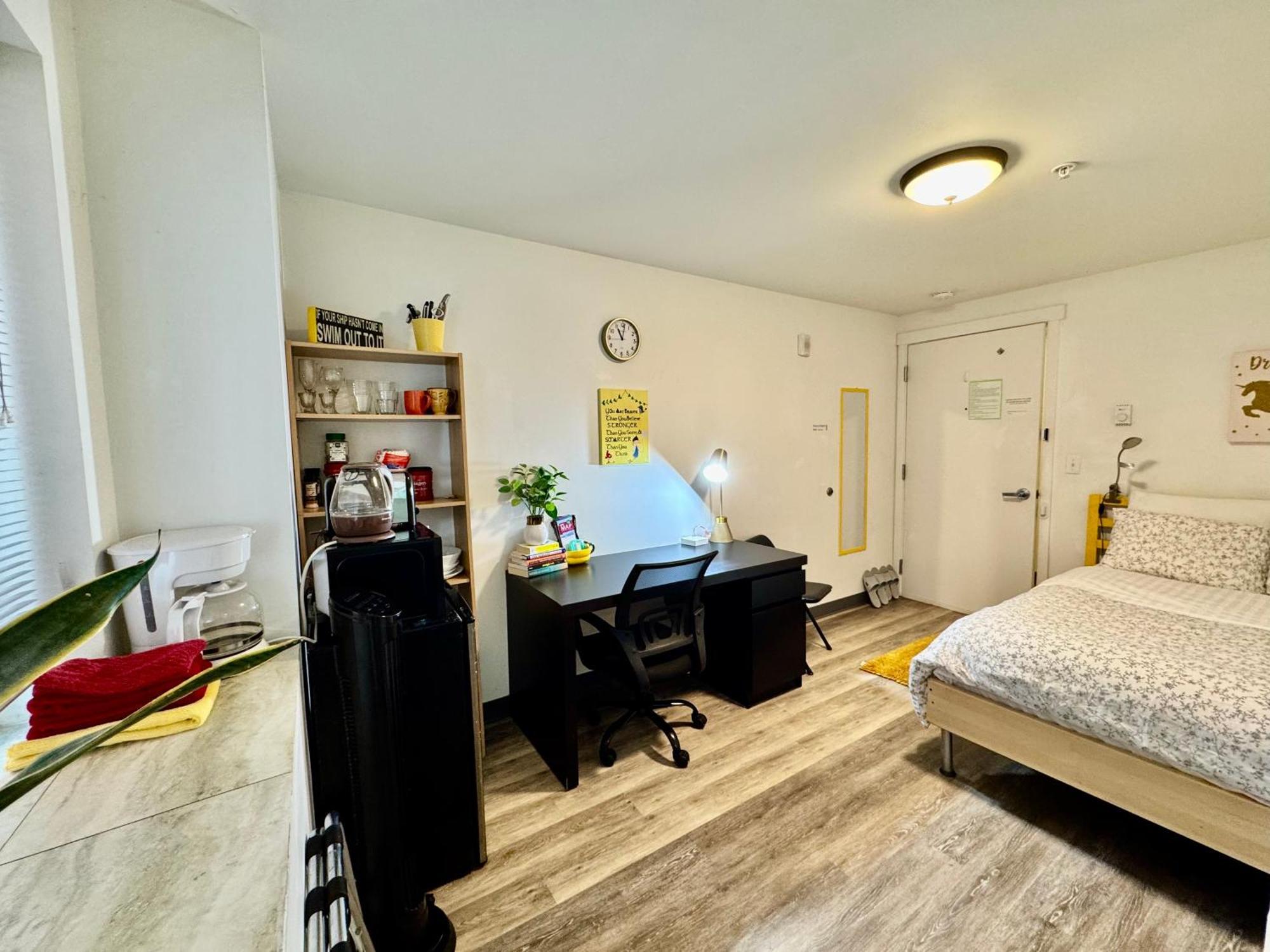 Micro Studio Apartment 10 Minutes Walk To University Of Washington Сиэтл Экстерьер фото